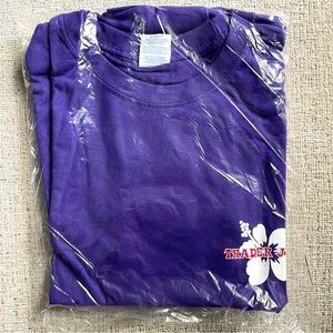 3XLT Trader Joe’s T-shirt. Purple NEW